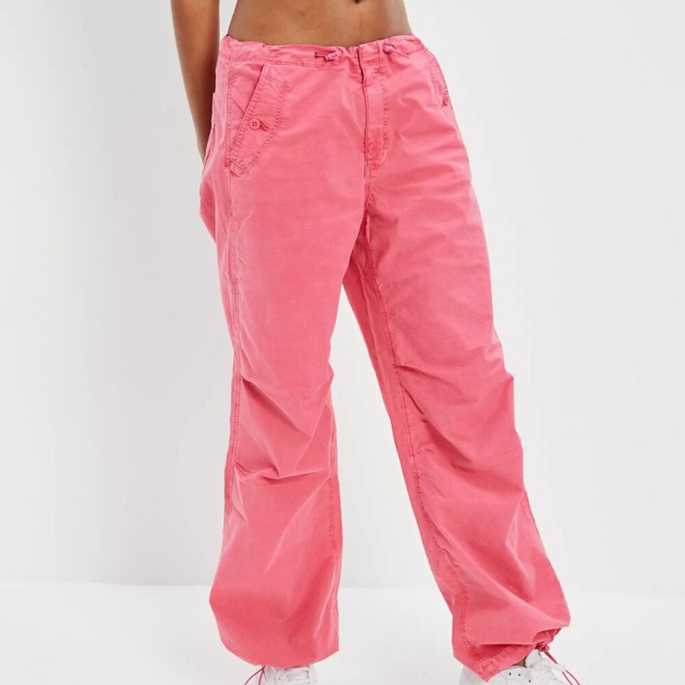 American Eagle Snappy Stretch Low Rise Parachute Pants Hot Pink Size Small